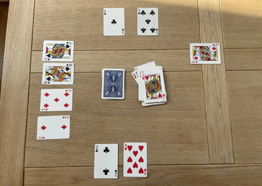 Revealing cards in a game of Cambio